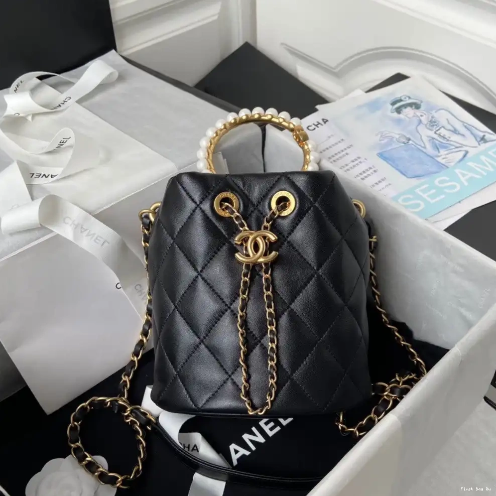 First Bag Ru BUCKET CHANEL BAG 0701